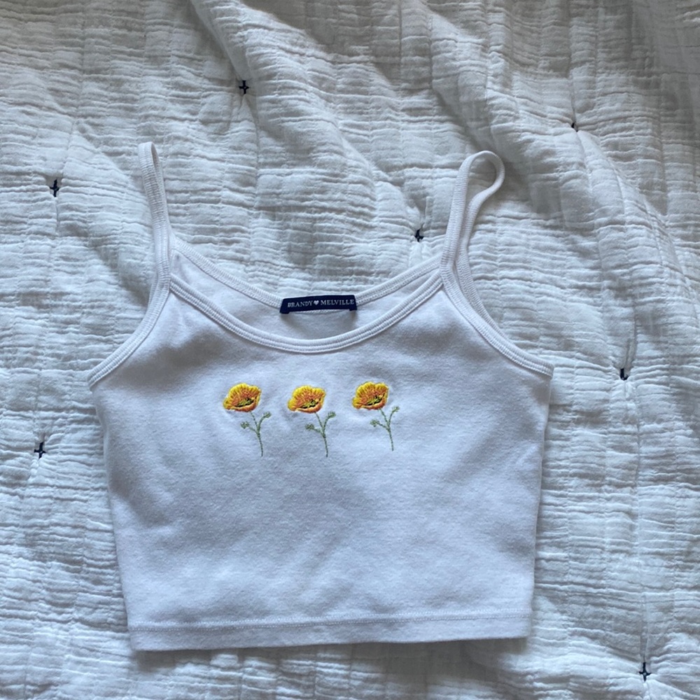 Brandy Melville- flower tank great condition
